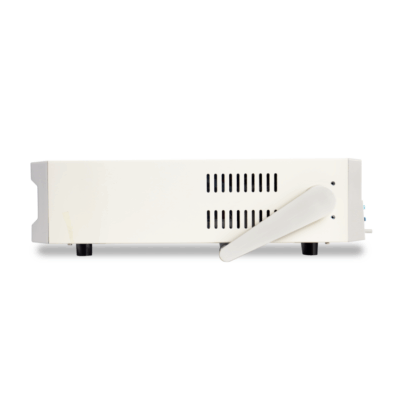 PROGRAMMABLE TRIPLE CHANNEL DC POWER-SUPPLY